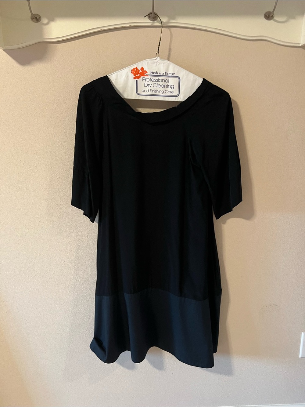 Vintage Marni Black Short-Sleeve Relaxed Shift Dress Minimal IT 40 S viscose EUC